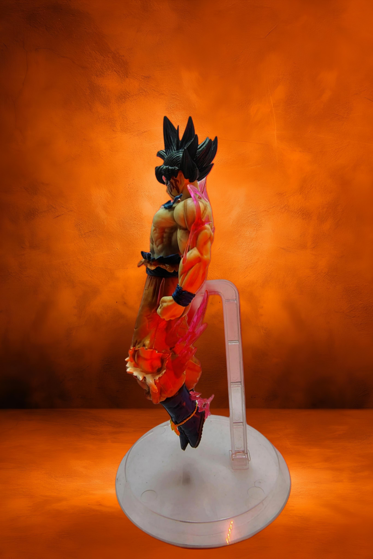 Son Goku Ultra Instinct Figure